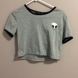 Cropped Alien-Symbol T-shirt
